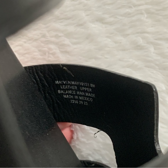 Women’s 8 STEVE MADDEN Mayven Black Leather H Flatform Luxe Slide Sandals - Picture 4 of 5